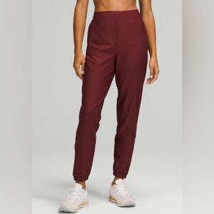 Lululemon Women’s Adapted State Fleece High-Rise Jogger *28" Red Merlot Size 10